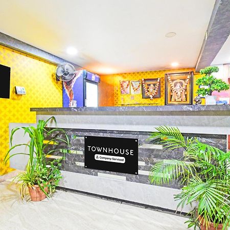 Super Townhouse Mancherial Hotell Mancherāl Exteriör bild